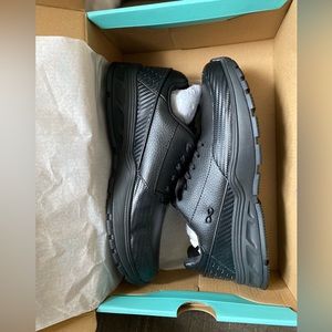 Infinity by Cherokee Uniforms “Flow” black shoes women’s 9.5. Brand new